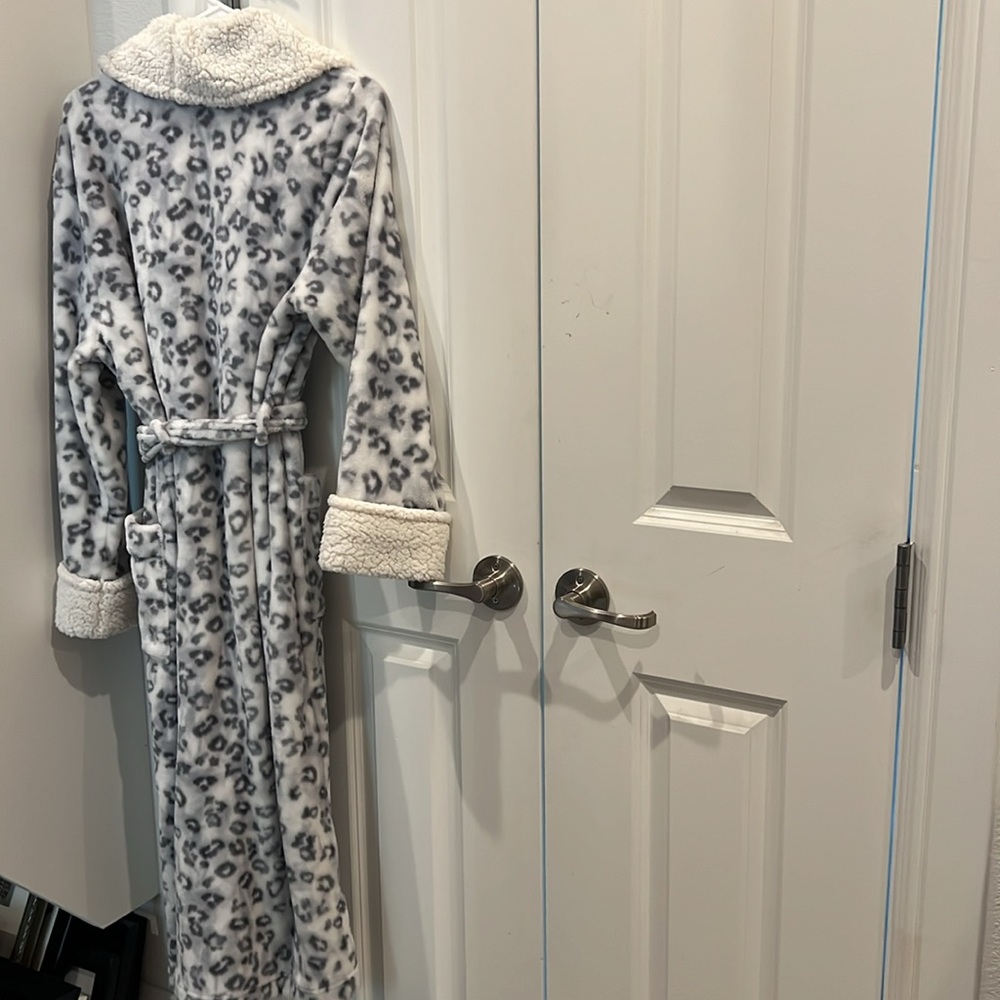 Sonoma bathrob - Picture 2 of 3